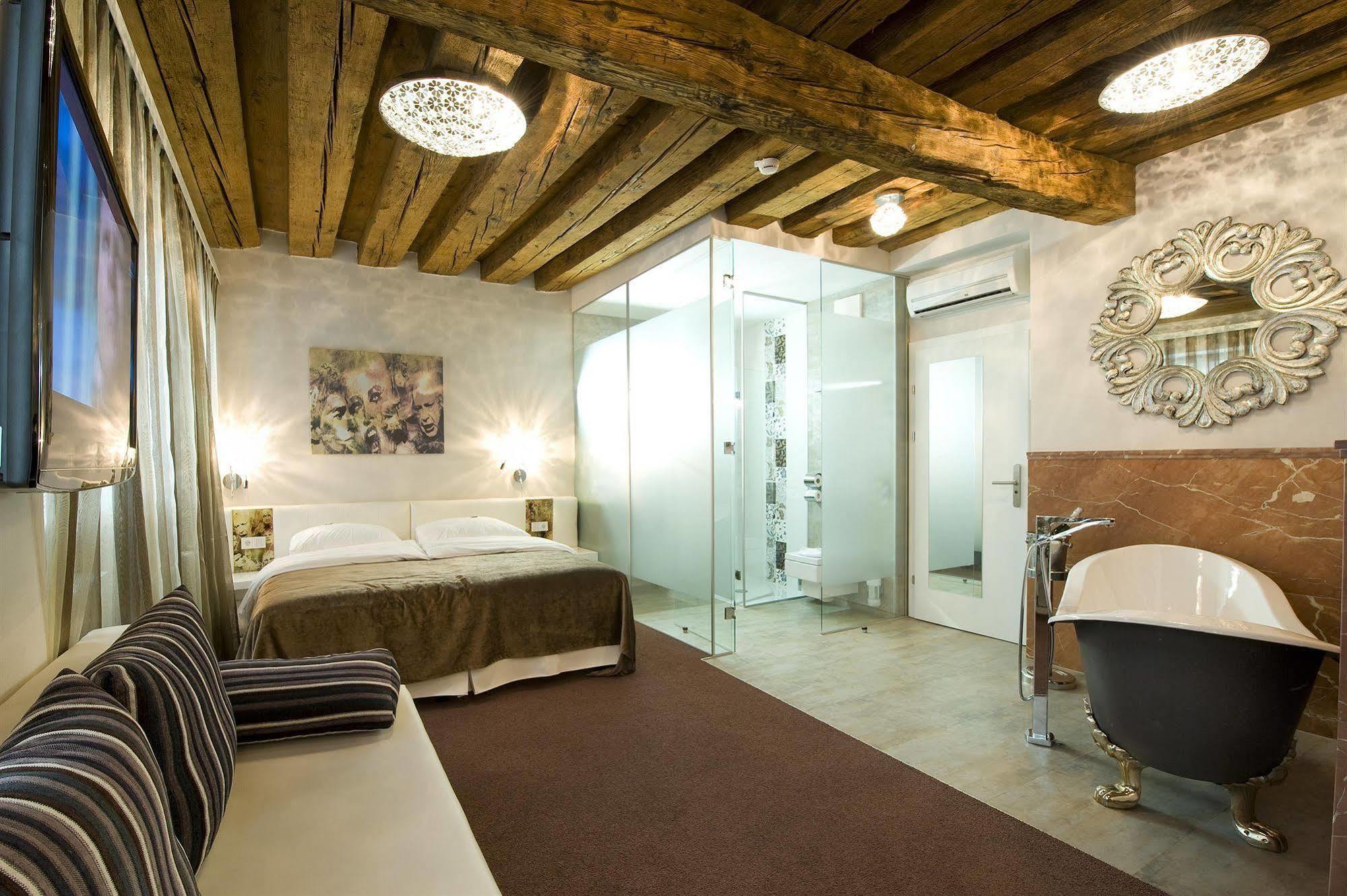 Boutiquehotel Am Dom Salzburg Luaran gambar